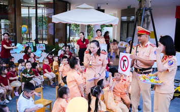 Hưng Yên: Tuyên truyền luật giao thông cho học sinh thông qua hình thức mới