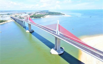 Huế: Chờ đường dẫn, cầu vượt biển Thuận An trễ hẹn cán đích