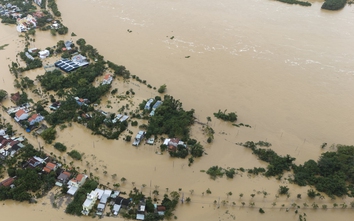 Tạm cấm phương tiện thủy lưu thông trên sông Thu Bồn, sông Hương