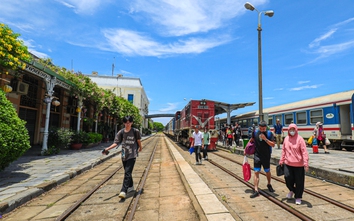 Tàu Hải Dương - Hải Phòng giảm giá vé tháng gần 50%