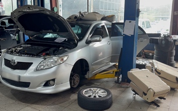 Xe bị thủy kích sửa tốn trăm triệu, bán lại mất giá