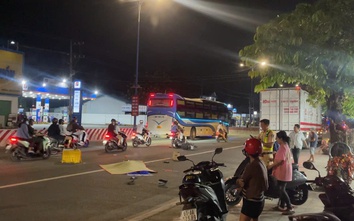 Người đàn ông tử vong sau va chạm với xe tải ở TP.HCM