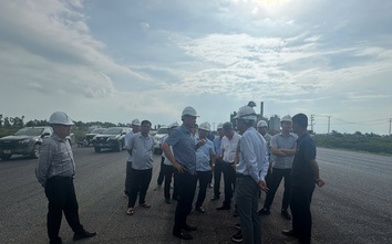 Thứ trưởng Phạm Minh Hà kiểm tra 4 dự án cao tốc phía Nam, yêu cầu về đích dịp 19/12