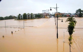 Tạm cấm phương tiện thuỷ trên sông Hương, bảo đảm an toàn giao thông dịp mưa, lũ