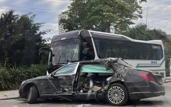 Bản tin TNGT 20/11: Xe con mất lái tông ô tô khách đỗ bên đường, một người tử vong