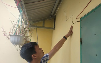 Sau tiếng nổ lớn trong lòng đất, hàng loạt trụ sở nhà dân ở Gia Lai bị nứt