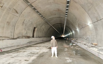 Nhà thầu thi công hầm Đèo Ngang nỗ lực vượt thời tiết, bù tiến độ từng ngày
