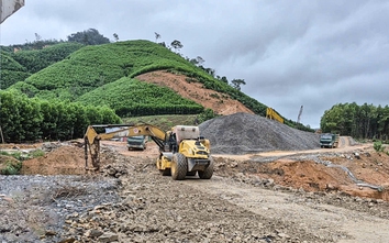 Nhà thầu thi công cao tốc Khánh Hòa - Buôn Ma Thuột gặp khó bởi thời tiết, vật liệu