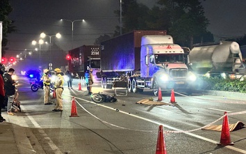 Xe container va chạm xe máy, thanh niên tử vong thương tâm