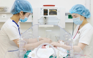 Gần 40 ngày nỗ lực hồi sinh sự sống bé trai sinh non chỉ nặng hơn 1kg tại Vinmec Phú Quốc