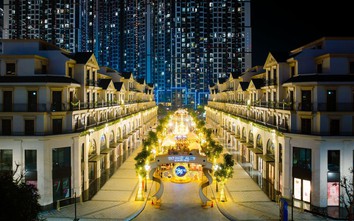 Hàng ngàn du khách đổ về Malibu Walk - trung tâm Ocean Park 1 dịp Noel 2025