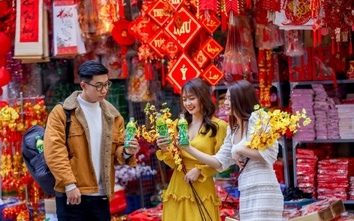 Người trẻ “dọn lòng” đón Tết sau một năm nhiều biến động