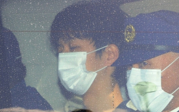 Xét xử nghi phạm ném bom tự chế vào cựu Thủ tướng Nhật Bản