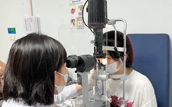 Coi chừng hỏng mắt vì mi giả