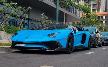 Cận cảnh siêu xe "hàng hiếm" Lamborghini Aventador SV Coupe tại Việt Nam