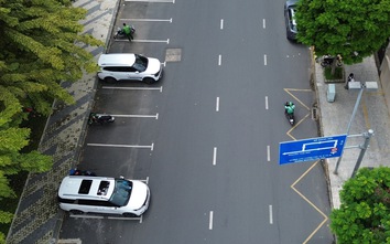 Vì sao TP.HCM lỗ gần 2,3 tỷ sau 4 năm thu phí ô tô đậu lòng đường?