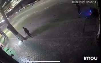 Hé lộ nguyên nhân nhóm đối tượng chém nhau giữa phố, 1 thiếu niên tử vong