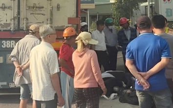 Bản tin TNGT 11/4: Va xe đầu kéo đang dừng đỗ, nam thanh niên tử vong thương tâm