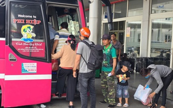 Đà Nẵng: Bến xe nườm nượp khách, nhiều nhà xe không tăng giá vé dịp lễ