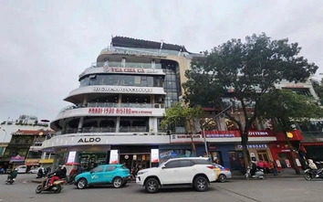 Hà Nội: Cấm phương tiện khu vực tòa nhà Hàm cá mập