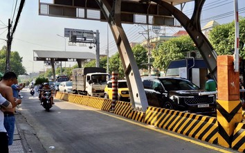 Đồng Nai: Ngày đầu tái thu phí BOT 768, đường Đồng Khởi ùn tắc kéo dài