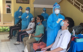 TP.HCM: Số ca nhiễm Covid-19 tăng nhanh, 2 ca tử vong ở nhóm có bệnh nền