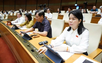 Quốc hội quyết miễn, giảm thuế với doanh nghiệp xây dựng, vận tải dùng nhiều lao động nữ