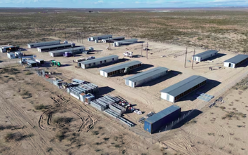 Các nhà sản xuất máy đào bitcoin Trung Quốc đổ xô sang Mỹ để tránh thuế