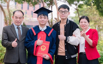 Thủ khoa tuyệt đối khối A00 thần tượng Ronaldo, thường không học khuya