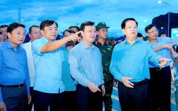 Phó Thủ tướng Mai Văn Chính kiểm tra, chỉ đạo khắc phục hậu quả lũ lụt tại Nghệ An