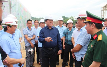Minister Tran Hong Minh calls early start of phase 2 on Tuyen Quang–Ha Giang Expressway