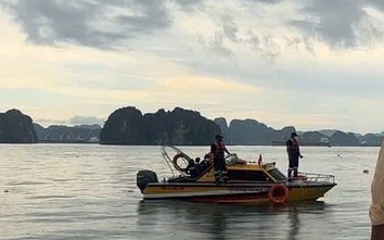 Tìm thấy thi thể nữ, nghi là nạn nhân vụ lật tàu ở vịnh Hạ Long