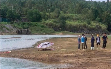 Nghệ An: Ba nữ sinh chết đuối thương tâm khi tắm hồ Vực Mấu