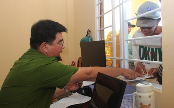 Người dân Cà Mau thuận lợi hơn khi làm thủ tục hành chính