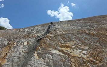 Tai nạn lao động trên cao tốc tuyến Quy Nhơn - Chí Thạnh, 3 người thương vong