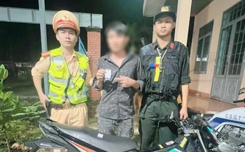 Đang bị truy tìm do vận chuyển hàng cấm, nam thanh niên sa lưới trên QL13 vì dính ma túy