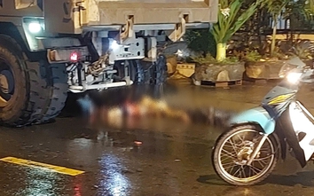 TP.HCM: Nam sinh viên bị xe ben kéo lê, tử vong thương tâm
