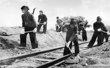 Thần tốc khôi phục tuyến đường sắt Thống nhất