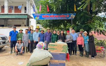 Nghệ An: “Trường giúp trường” khắc phục lũ lụt, chuẩn bị cho năm học mới