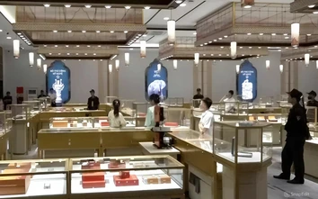 Khánh Hòa phát hiện cơ sở bán hàng không rõ nguồn gốc, nghi có ngà voi, sừng tê giác