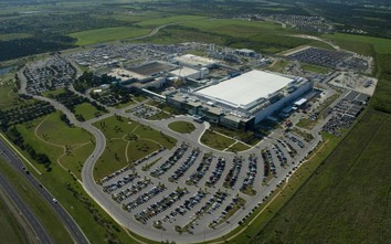 Samsung hồi sinh mảng chip nhờ đơn hàng từ Apple và Tesla