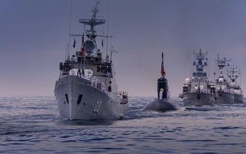 Sức mạnh biên đội tàu chiến, tàu ngầm Việt Nam lần đầu tham gia diễu binh