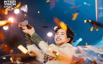 Thủ tướng biểu dương Đức Phúc sau chiến thắng tại cuộc thi âm nhạc quốc tế Intervision