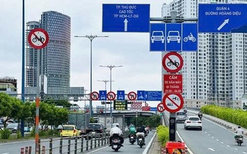 Sở Xây dựng TP.HCM: Biển báo, vạch kẻ đường không bị xuống cấp