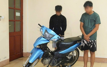 Trộm xe máy khi chủ nhà đi tránh bão số 10, hai đối tượng bị bắt giữ