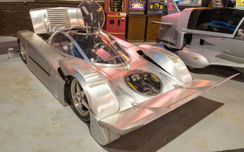 Khám phá chiếc ô tô lội nước độc đáo