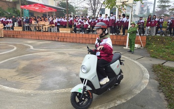 Lào Cai: Cha mẹ, thầy cô bớt lo khi học sinh được học kỹ năng đi xe an toàn