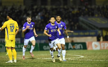V-League: Chơi thiếu người, Hà Nội vẫn thắng dễ Sông Lam Nghệ An