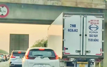 CSGT xử phạt tài xế đi xe tải vào làn dừng khẩn cấp trên cao tốc Phan Thiết - Dầu Giây