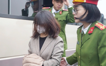 Hai cựu Cục trưởng Cục An toàn thực phẩm hầu tòa vì nhận hối lộ